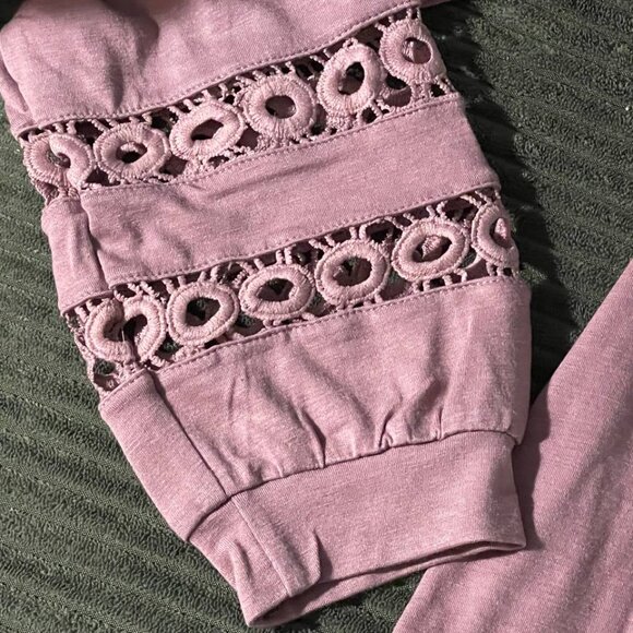 Women's long-sleeve V-neck top Size L - Picture 7 of 10